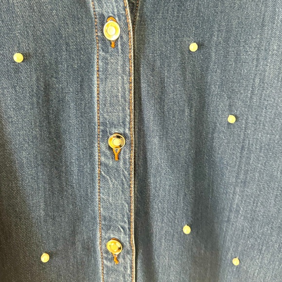 🍁LOFT Classic Blue Denim Shirt w/Pearl Details - Picture 2 of 8